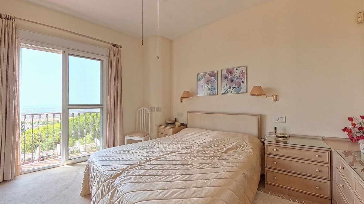 4 Bed Townhouse for sale in Valtocado Costa Del Sol, Málaga, Spain