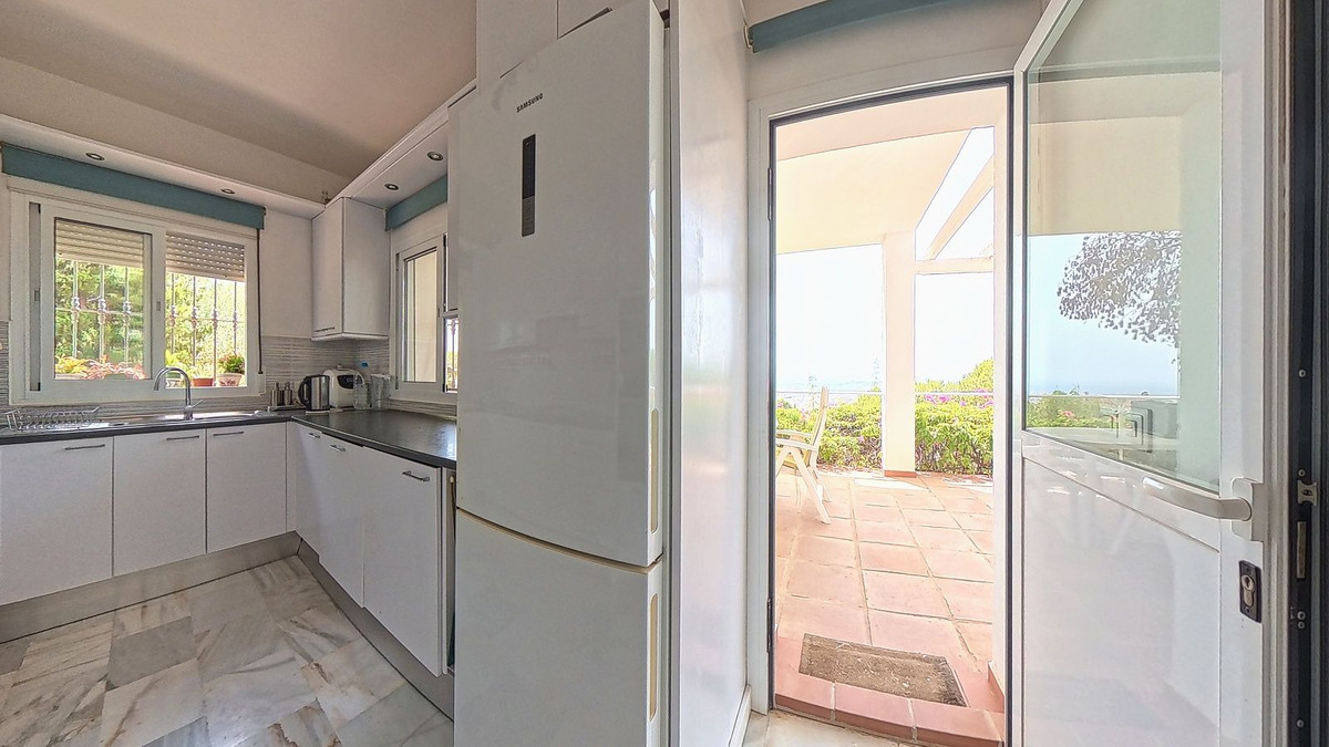 4 Bed Townhouse for sale in Valtocado Costa Del Sol, Málaga, Spain