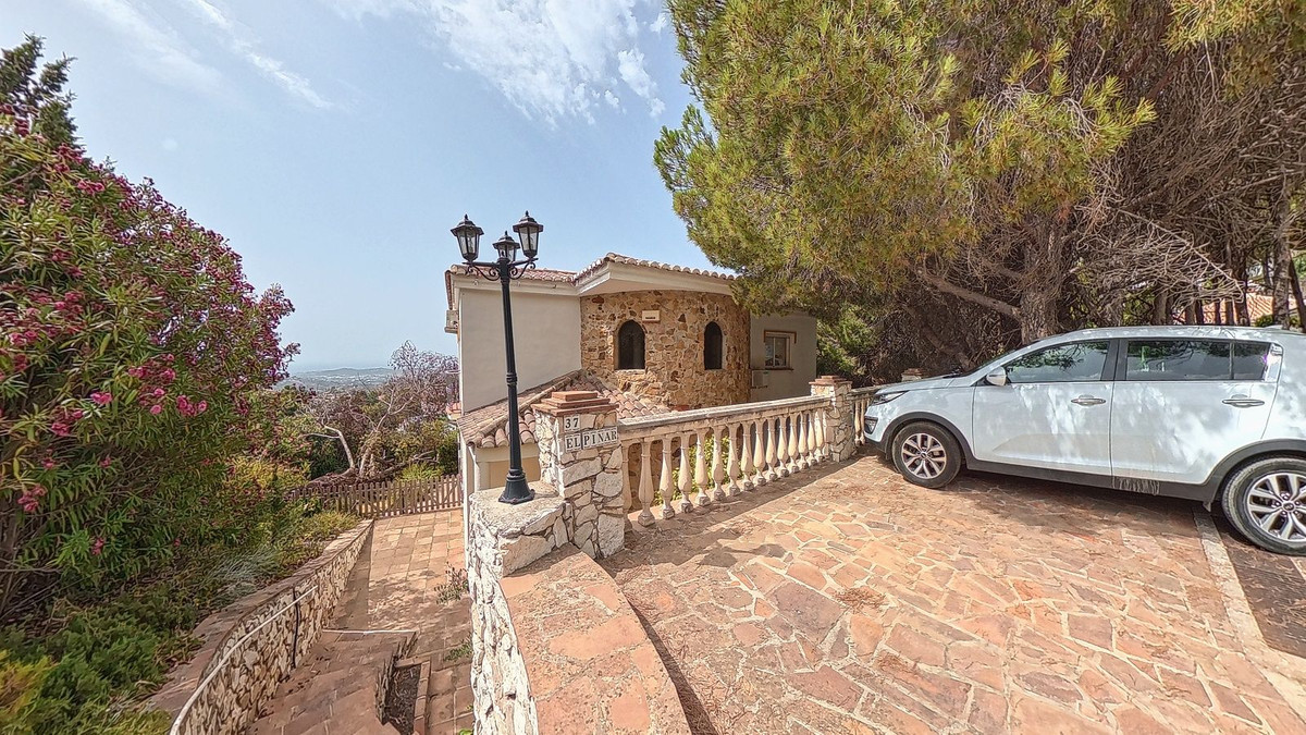 4 Bed Townhouse for sale in Valtocado Costa Del Sol, Málaga, Spain