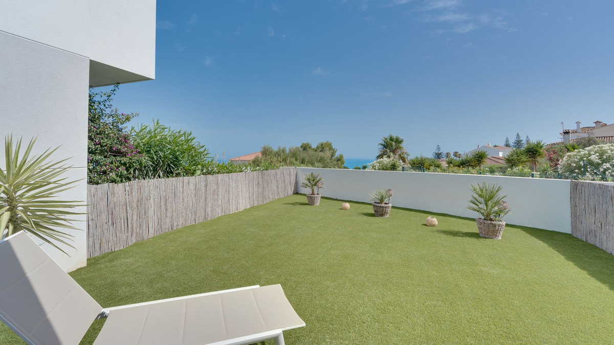 Se vende Apartamento Planta Baja de 2 dormitorios en Costa Del Sol, Málaga, España