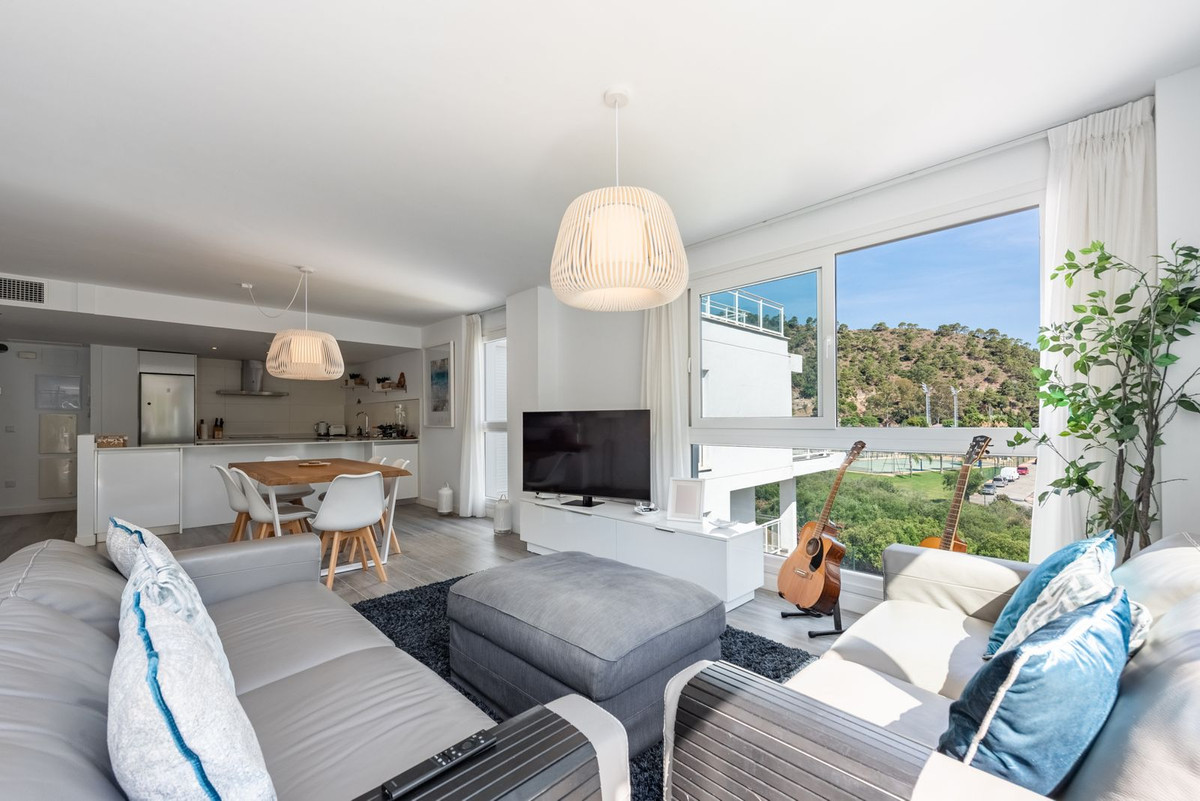 3 Bed Apartment for sale in Benahavís Costa Del Sol, Málaga, Spain