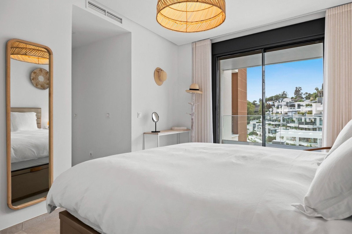 3 Bed Apartment for sale in Benahavís Costa Del Sol, Málaga, Spain