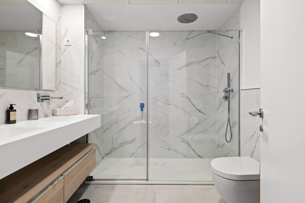 3 Bed Apartment for sale in Benahavís Costa Del Sol, Málaga, Spain