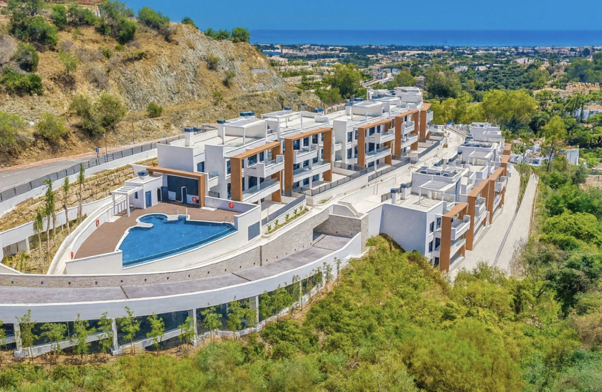 3 Bed Apartment for sale in Benahavís Costa Del Sol, Málaga, Spain
