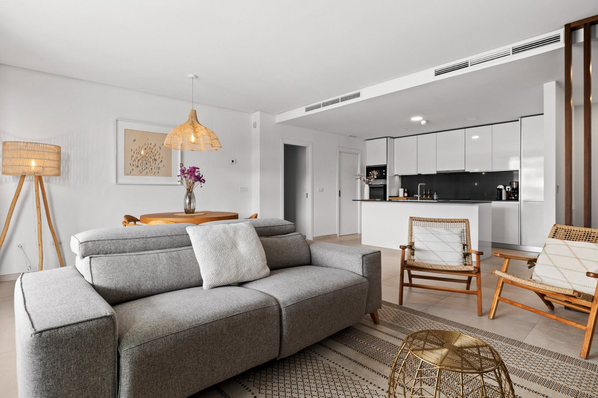 3 Bed Apartment for sale in Benahavís Costa Del Sol, Málaga, Spain