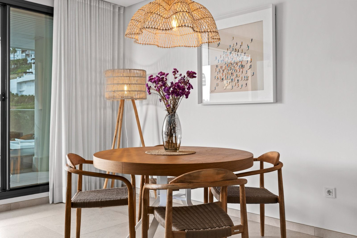 3 Bed Apartment for sale in Benahavís Costa Del Sol, Málaga, Spain