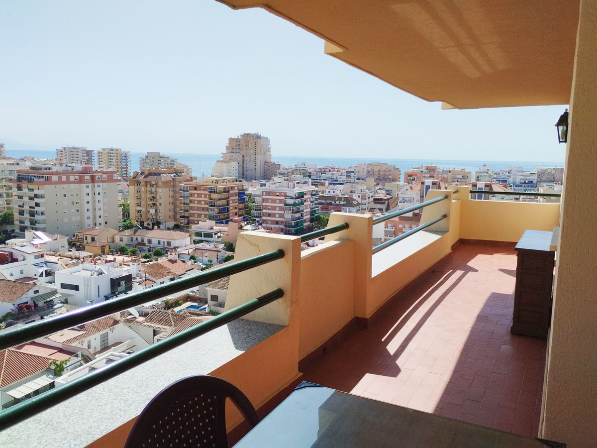 3 Bed Apartment for sale in Fuengirola Costa Del Sol, Málaga, Spain