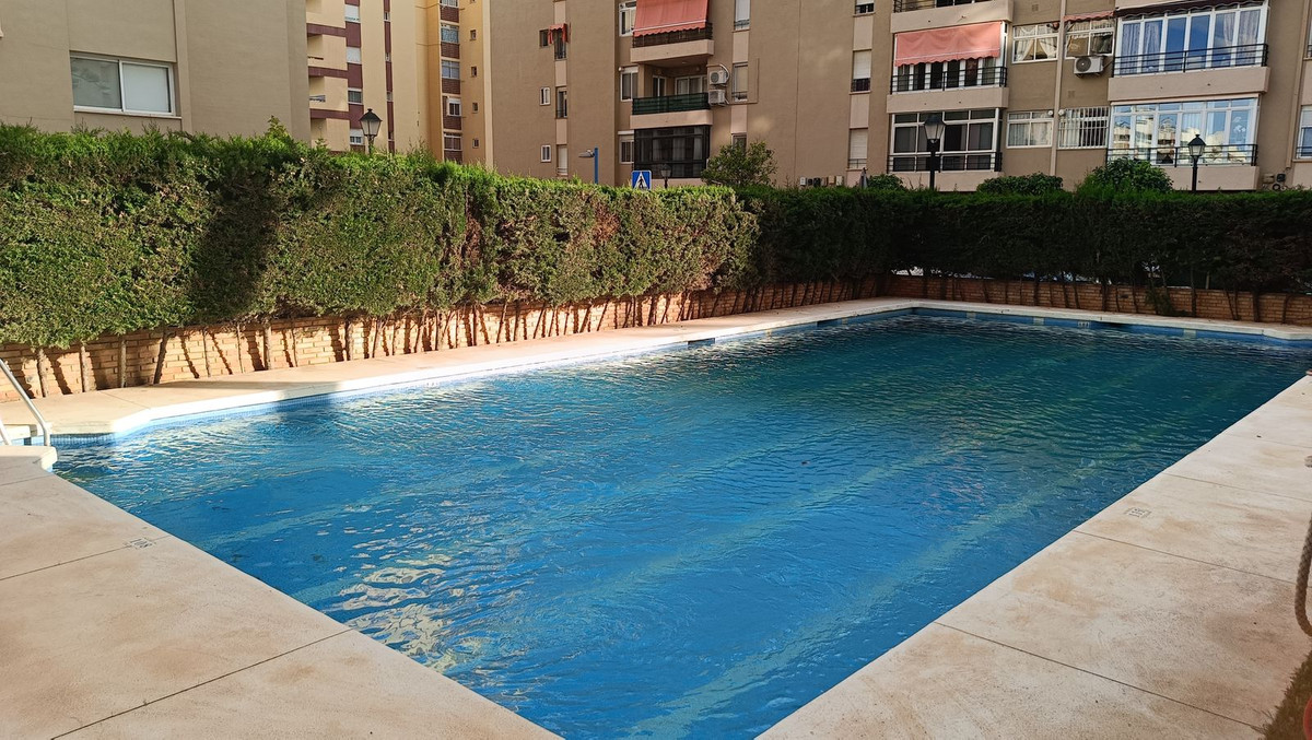 3 Bed Apartment for sale in Fuengirola Costa Del Sol, Málaga, Spain