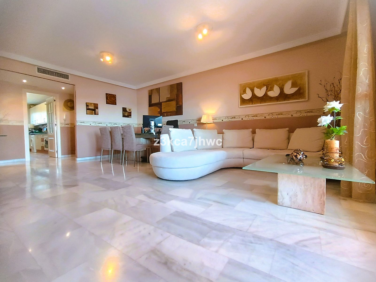 3 Bed Apartment for sale in Estepona Costa Del Sol, Málaga, Spain