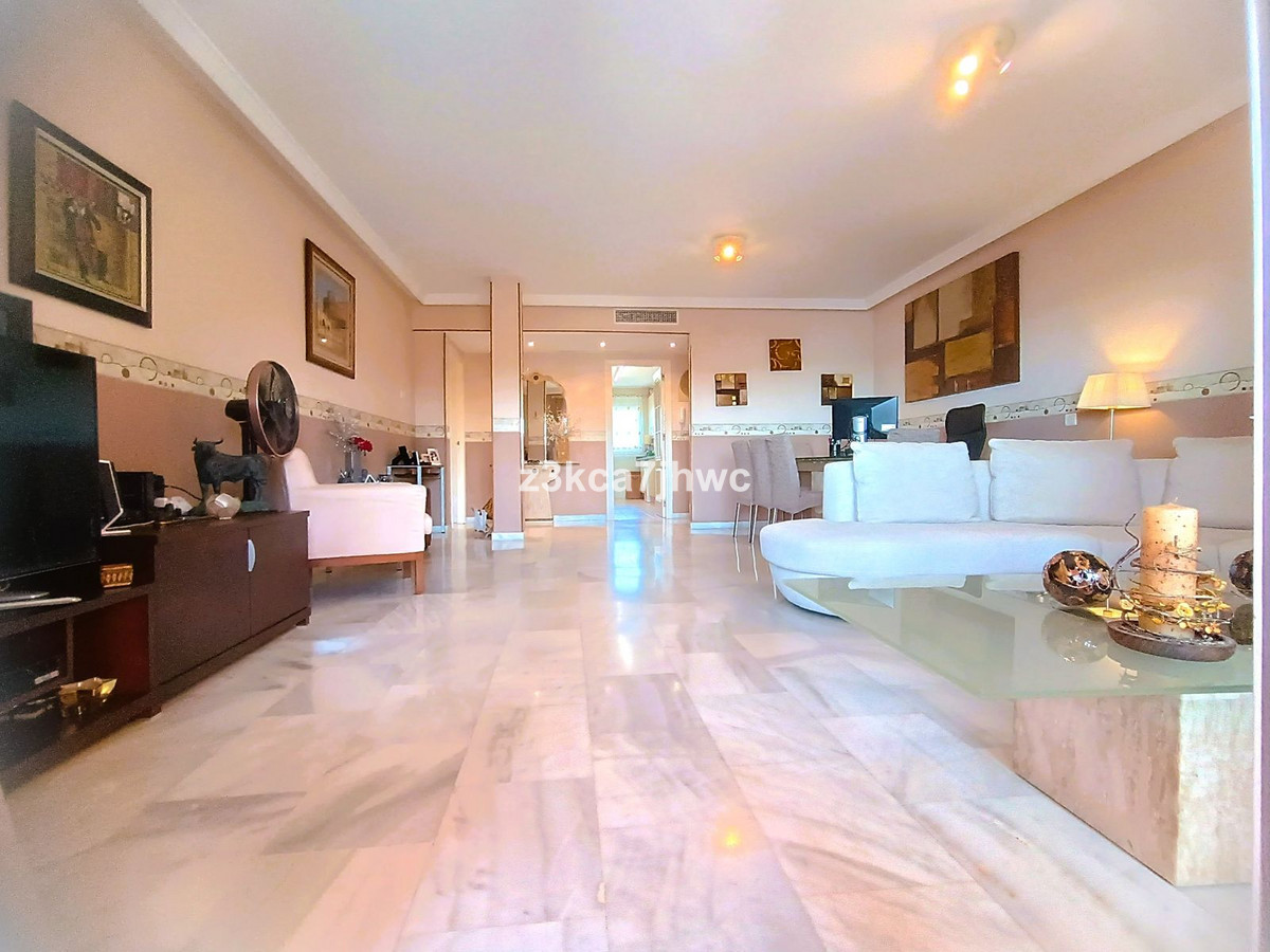 3 Bed Apartment for sale in Estepona Costa Del Sol, Málaga, Spain