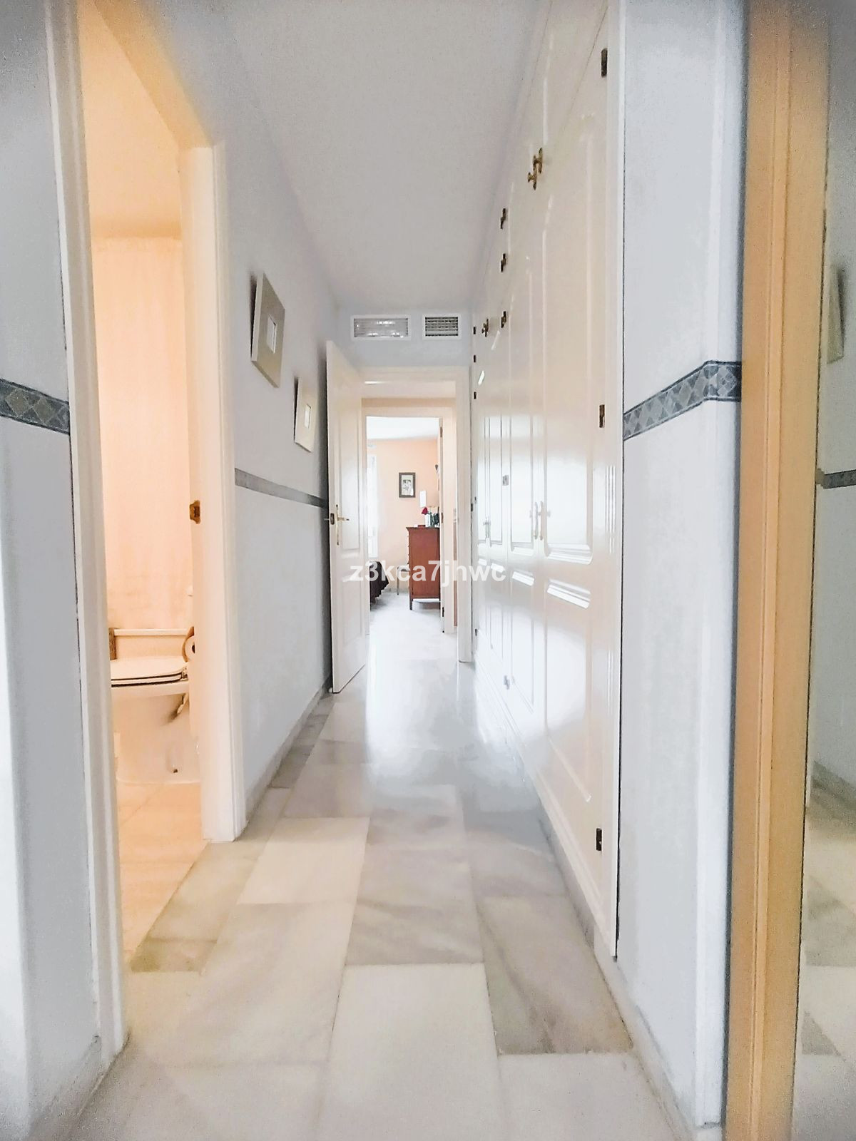3 Bed Apartment for sale in Estepona Costa Del Sol, Málaga, Spain