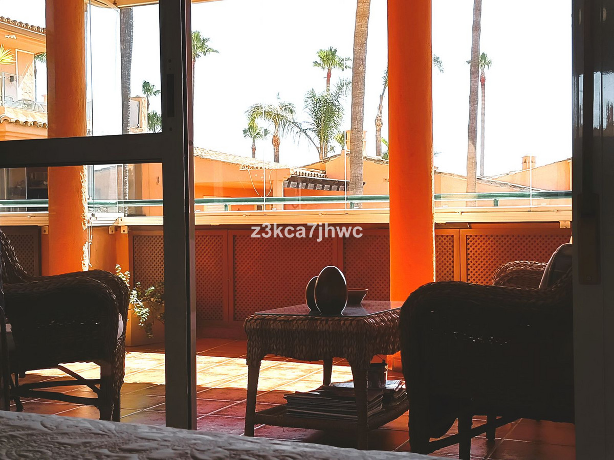 3 Bed Apartment for sale in Estepona Costa Del Sol, Málaga, Spain