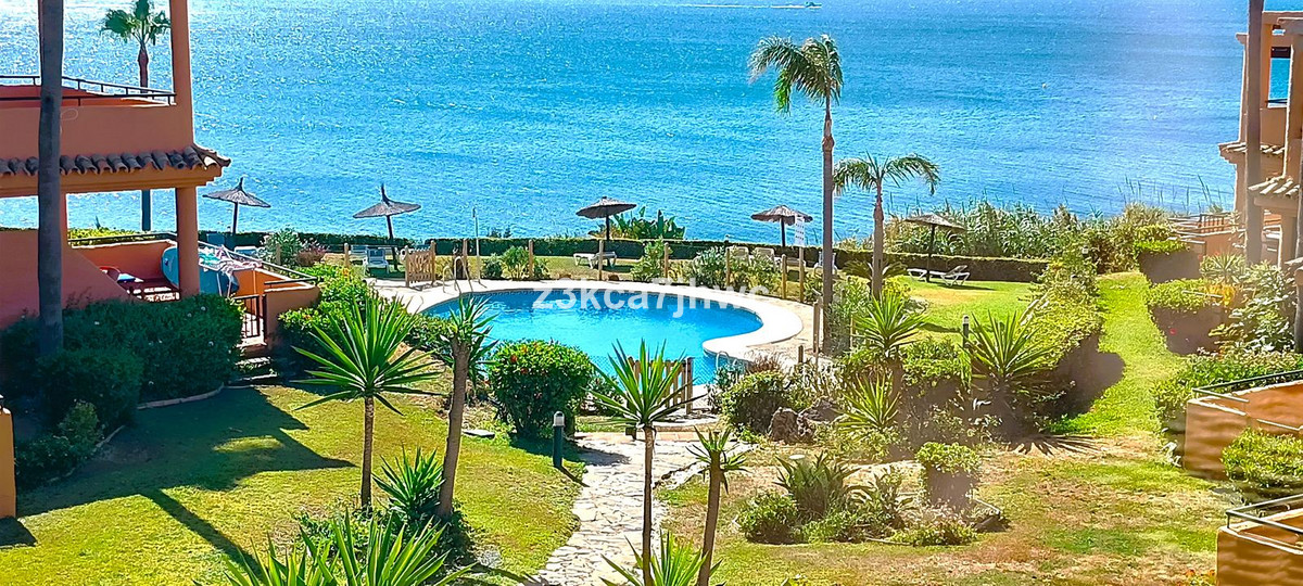3 Bed Apartment for sale in Estepona Costa Del Sol, Málaga, Spain