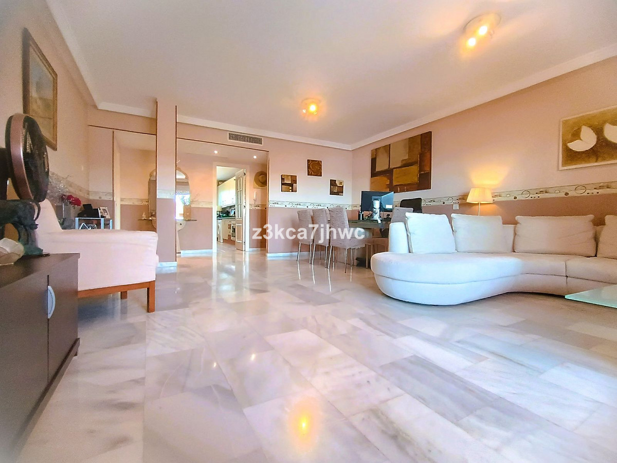3 Bed Apartment for sale in Estepona Costa Del Sol, Málaga, Spain