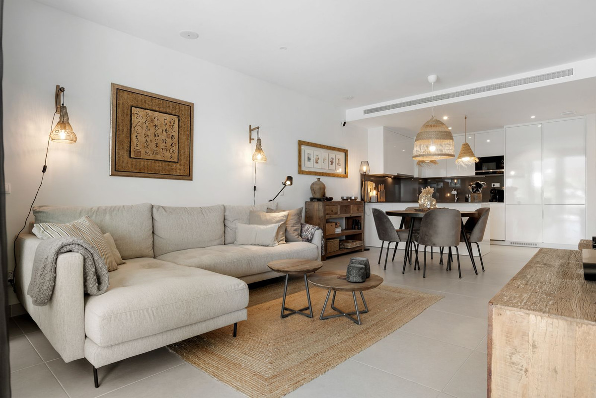 2 Bed Apartment for sale in Benahavís Costa Del Sol, Málaga, Spain