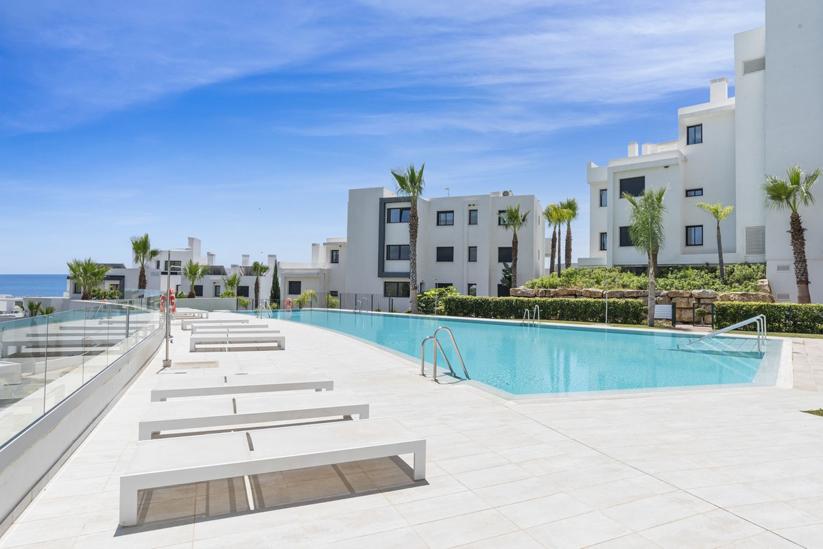 2 Bed Apartment for sale in Benahavís Costa Del Sol, Málaga, Spain