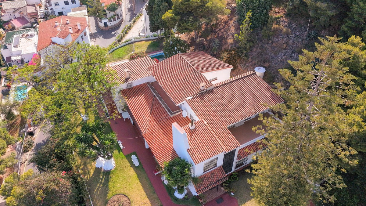 10 Bed Townhouse for sale in Málaga Centro Costa Del Sol, Málaga, Spain