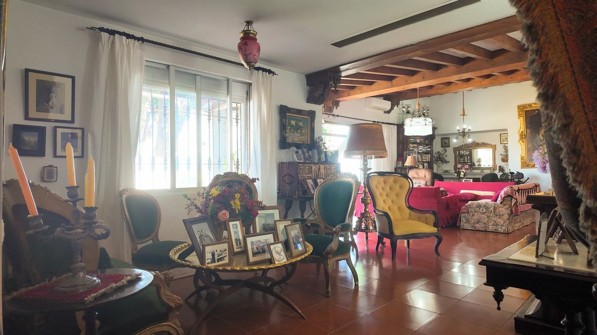 10 Bed Townhouse for sale in Málaga Centro Costa Del Sol, Málaga, Spain