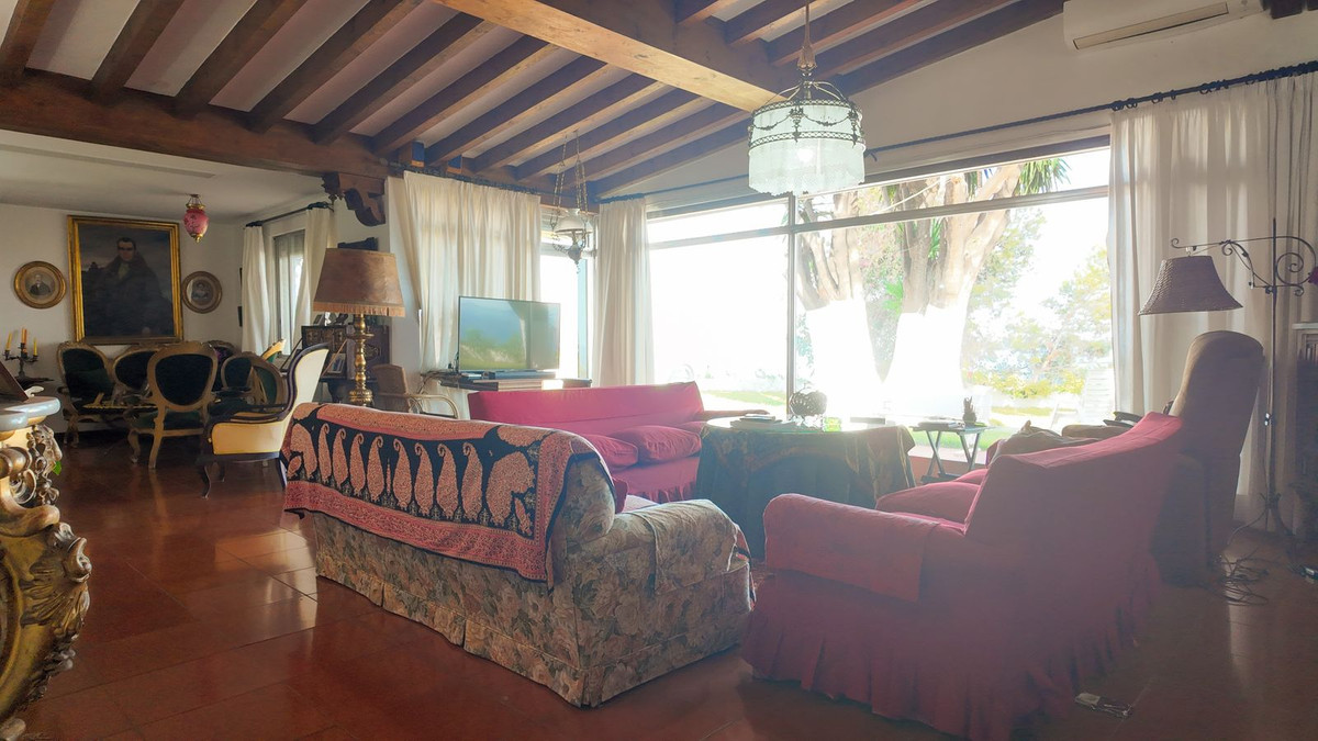 10 Bed Townhouse for sale in Málaga Centro Costa Del Sol, Málaga, Spain