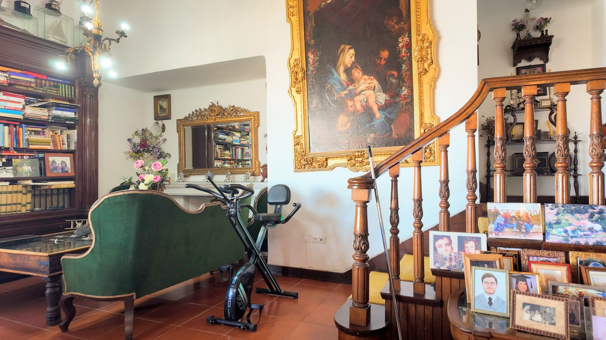 10 Bed Townhouse for sale in Málaga Centro Costa Del Sol, Málaga, Spain