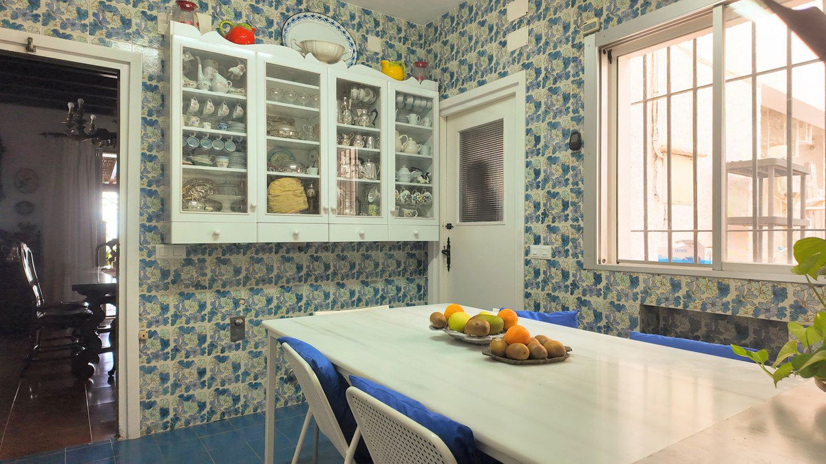 10 Bed Townhouse for sale in Málaga Centro Costa Del Sol, Málaga, Spain