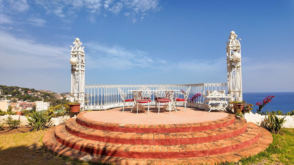 10 Bed Townhouse for sale in Málaga Centro Costa Del Sol, Málaga, Spain