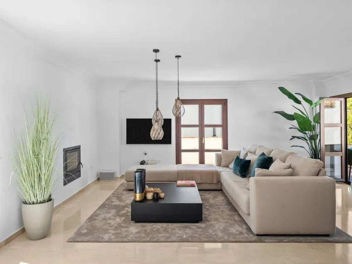 Se vende Villa - Chalet de 4 dormitorios en Costa Del Sol, Málaga, España