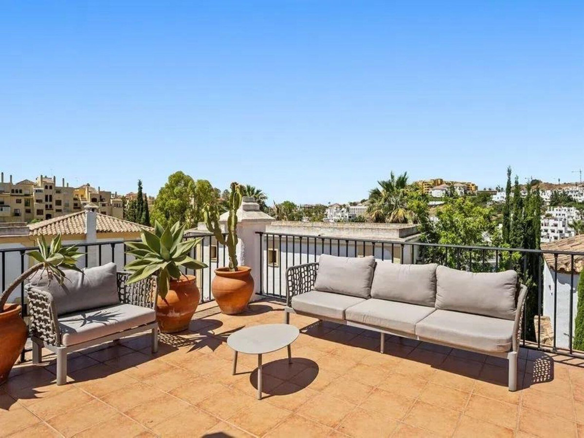 Se vende Villa - Chalet de 4 dormitorios en Costa Del Sol, Málaga, España