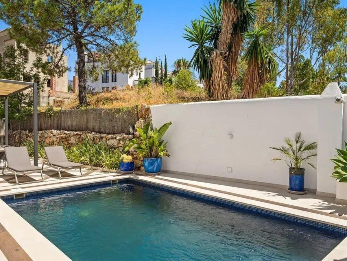 Se vende Villa - Chalet de 4 dormitorios en Costa Del Sol, Málaga, España