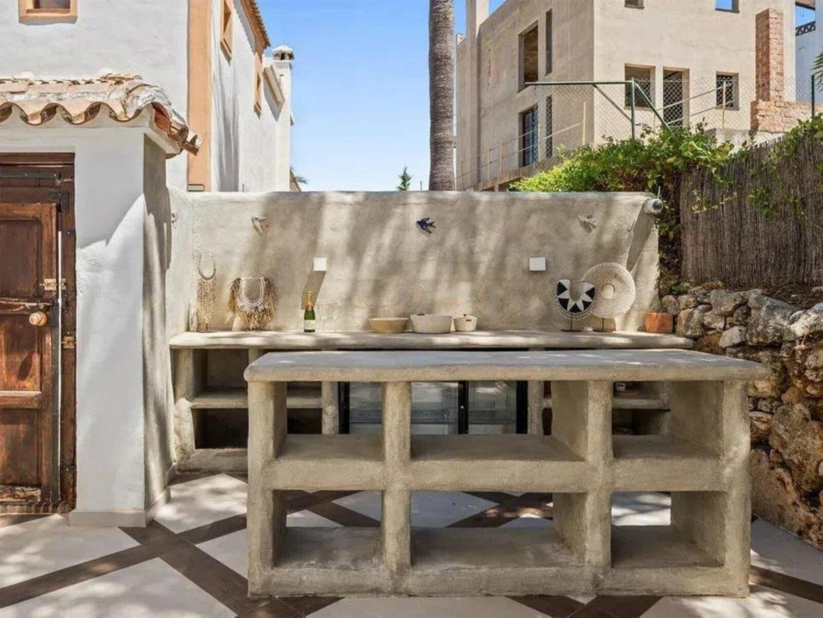 Se vende Villa - Chalet de 4 dormitorios en Costa Del Sol, Málaga, España
