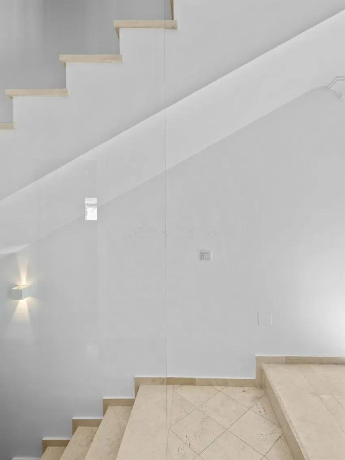 4 Bed Townhouse for sale in Selwo Costa Del Sol, Málaga, Spain