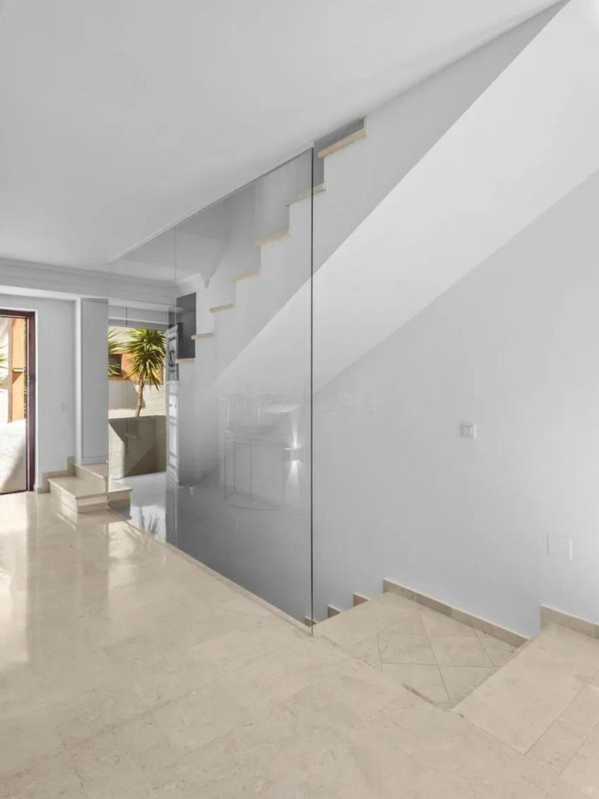 4 Bed Townhouse for sale in Selwo Costa Del Sol, Málaga, Spain