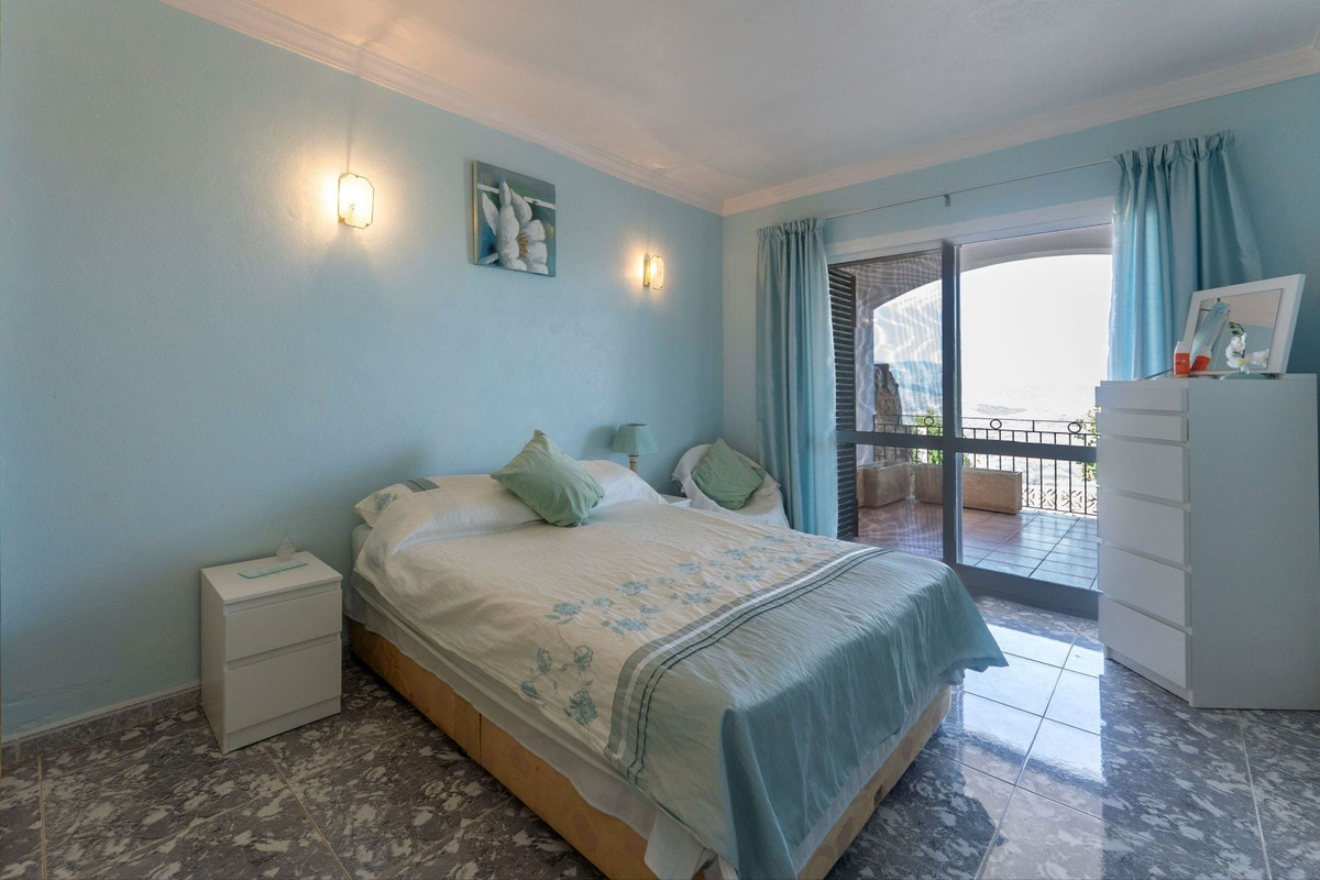 3 Bed Townhouse for sale in Guaro Costa Del Sol, Málaga, Spain