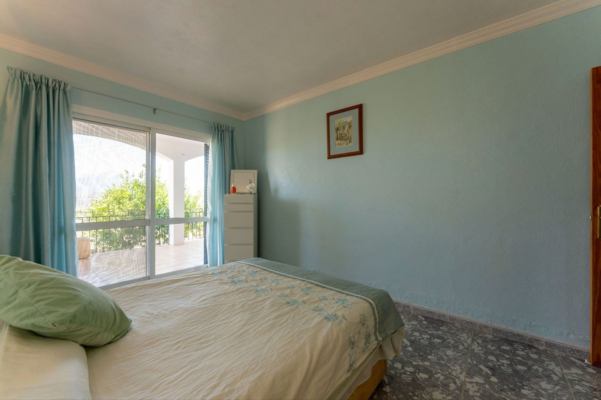 3 Bed Townhouse for sale in Guaro Costa Del Sol, Málaga, Spain