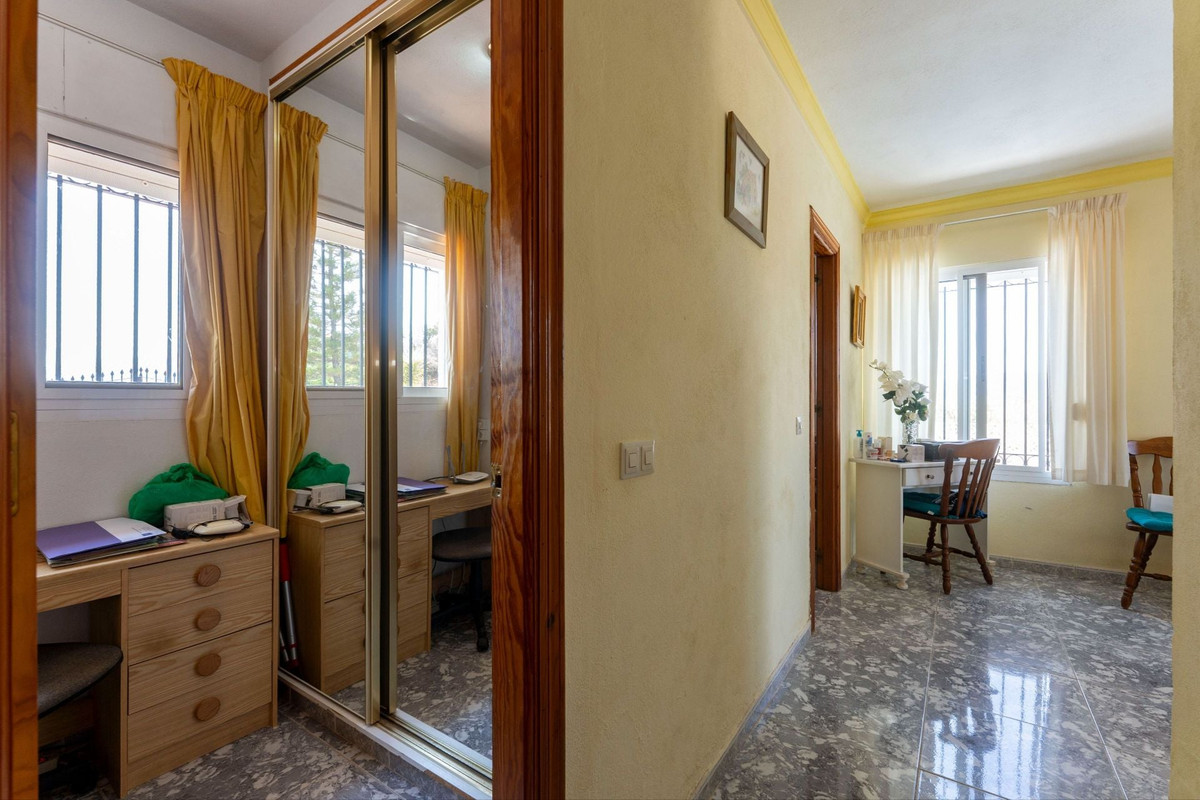 3 Bed Townhouse for sale in Guaro Costa Del Sol, Málaga, Spain