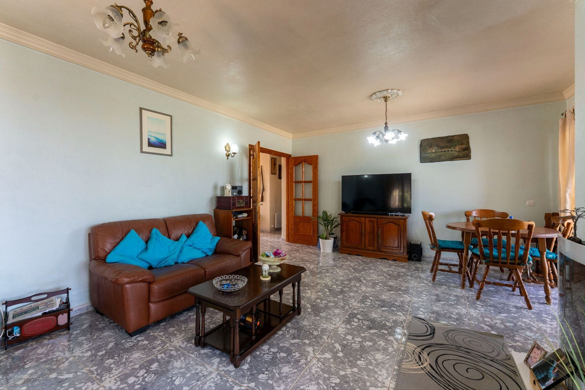 3 Bed Townhouse for sale in Guaro Costa Del Sol, Málaga, Spain