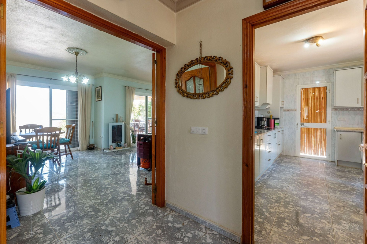 3 Bed Townhouse for sale in Guaro Costa Del Sol, Málaga, Spain