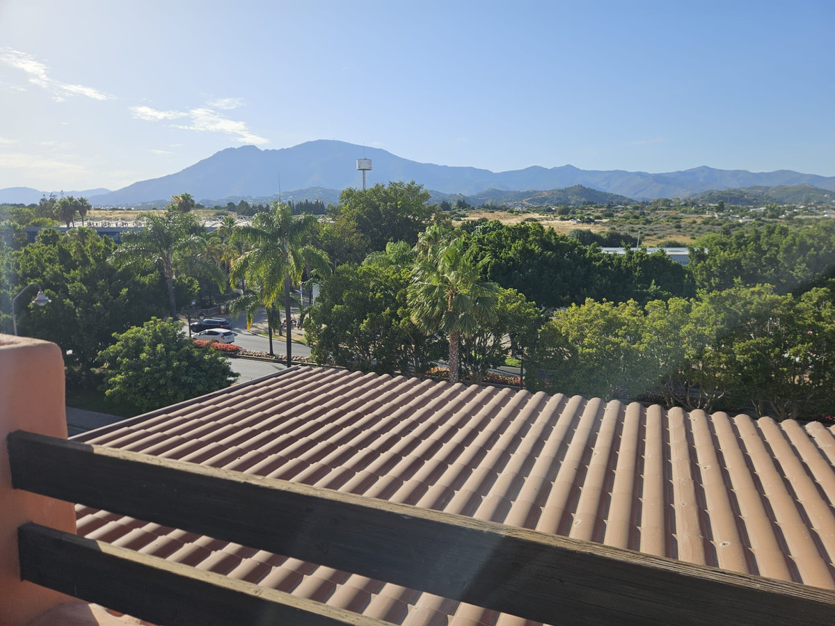 2 Bed Apartment for sale in Estepona Costa Del Sol, Málaga, Spain