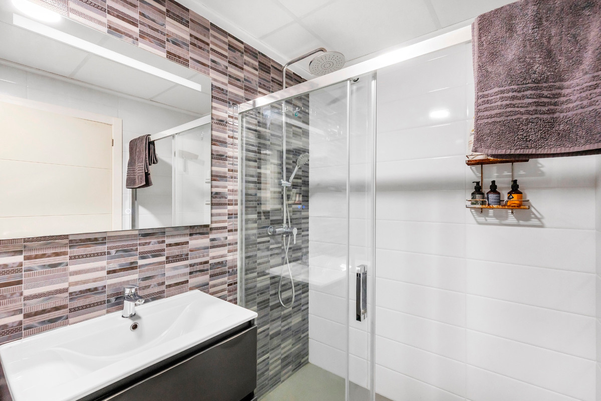 2 Bed Apartment for sale in Pilar De La Horadada Costa Blanca, Alicante, Spain