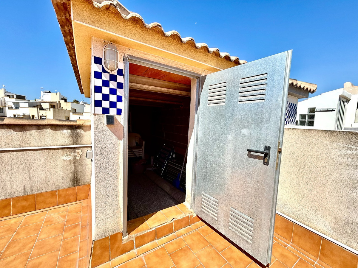 2 Bed Apartment for sale in Los Altos Costa Blanca, Alicante, Spain