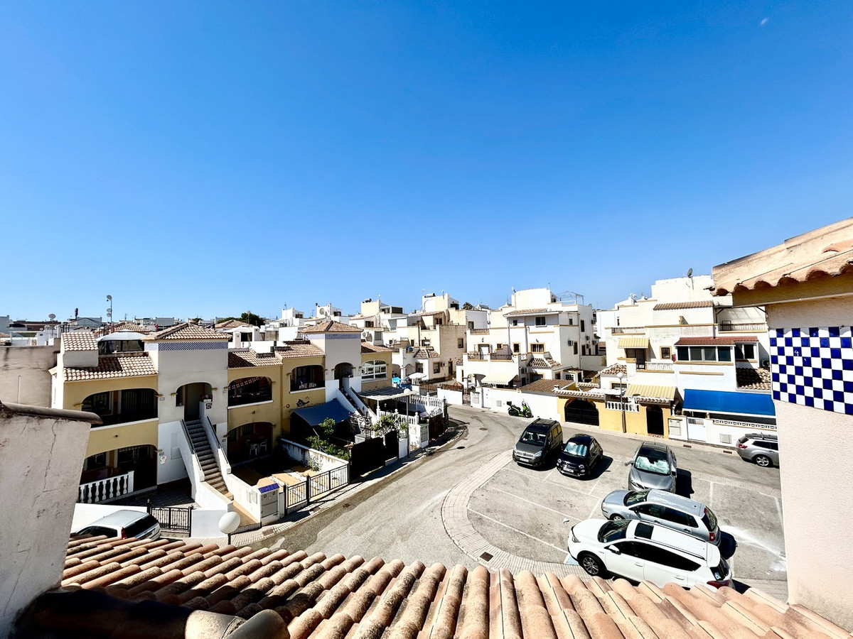 2 Bed Apartment for sale in Los Altos Costa Blanca, Alicante, Spain