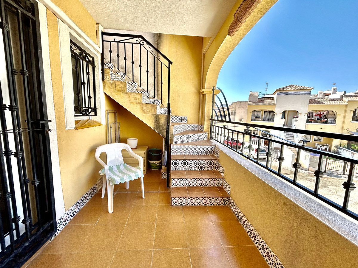 2 Bed Apartment for sale in Los Altos Costa Blanca, Alicante, Spain