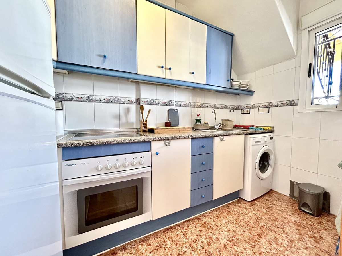 2 Bed Apartment for sale in Los Altos Costa Blanca, Alicante, Spain