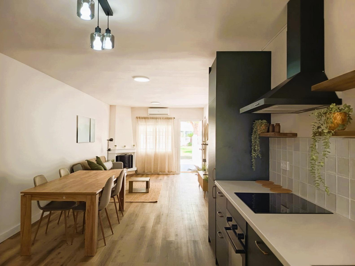 2 Bed Townhouse for sale in La Regia Costa Blanca, Alicante, Spain