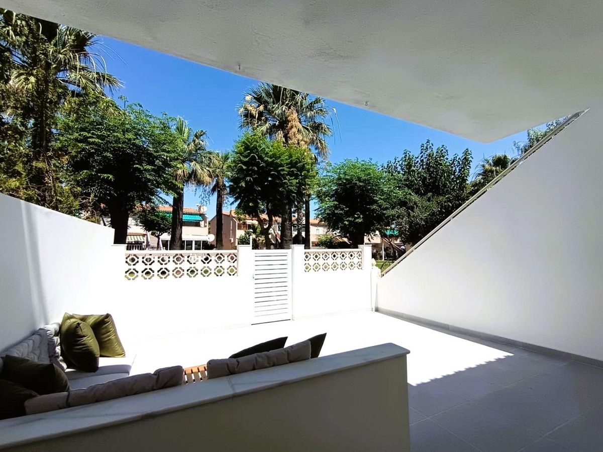 2 Bed Townhouse for sale in La Regia Costa Blanca, Alicante, Spain