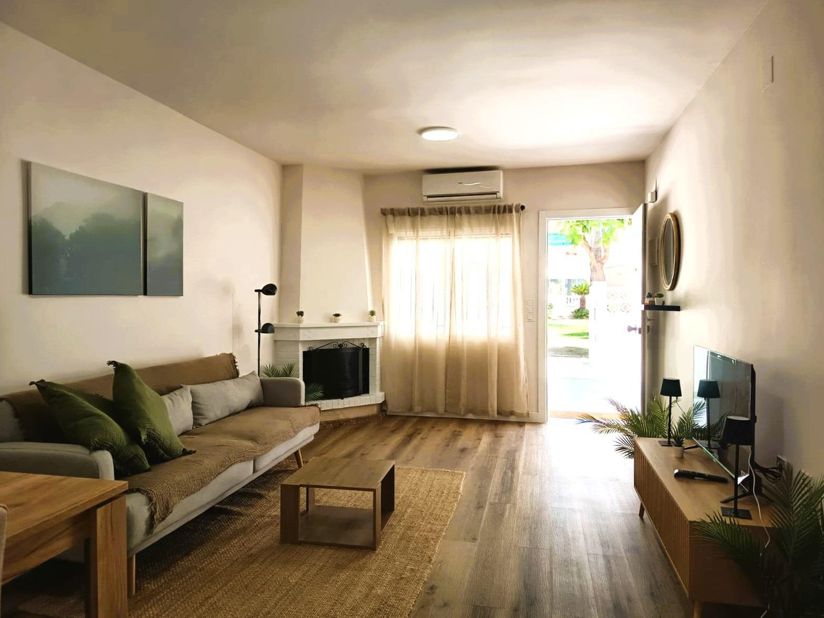 2 Bed Townhouse for sale in La Regia Costa Blanca, Alicante, Spain