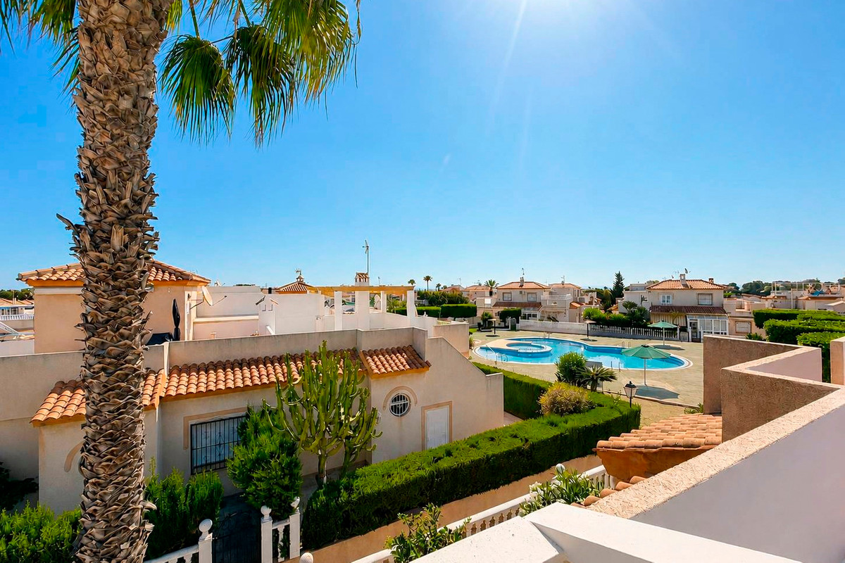 3 Bed Townhouse for sale in Los Altos Costa Blanca, Alicante, Spain