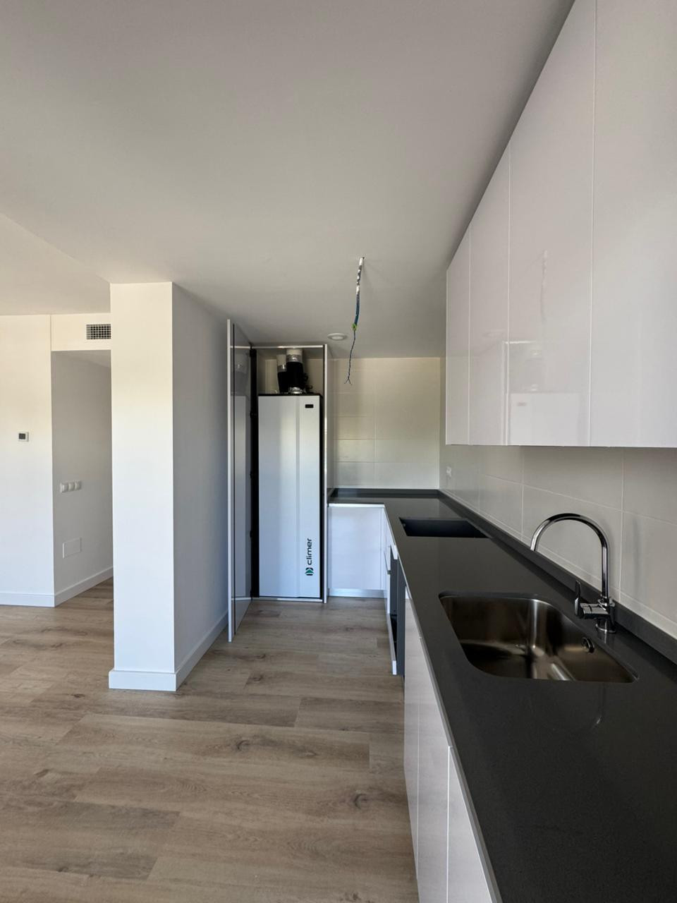 Se vende Apartamento Planta Media de 3 dormitorios en Costa Del Sol, Málaga, España