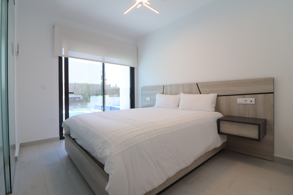 3 Bed Townhouse for sale in Algorfa Costa Blanca, Alicante, Spain