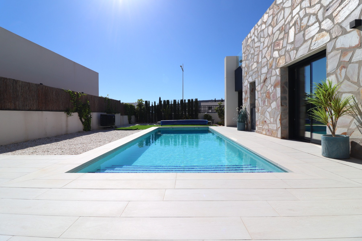 3 Bed Townhouse for sale in Algorfa Costa Blanca, Alicante, Spain